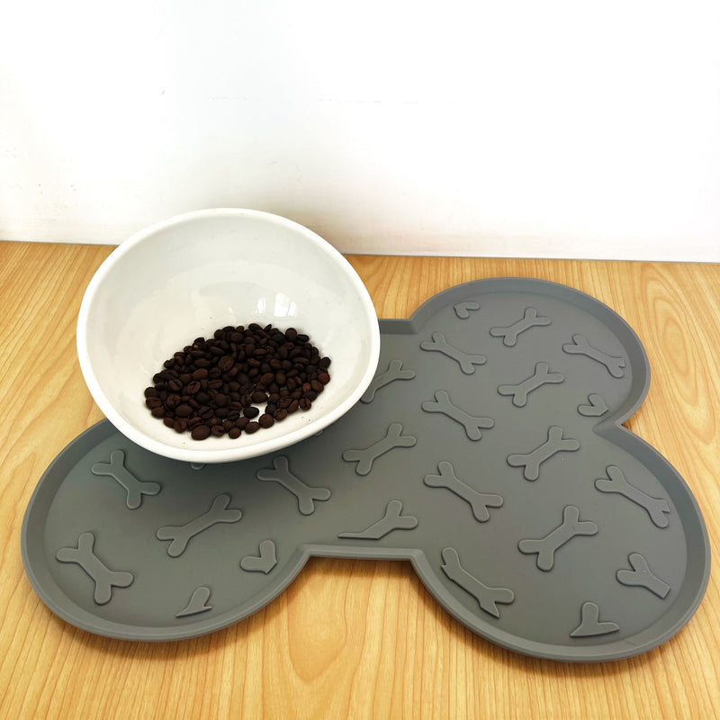 Silicone Pet Feeding Mat for Dogs and Cats, Waterproof Food and Water Bowl Mat with Raised Edge, Easy-Clean Pet Placemat for Daily Feeding